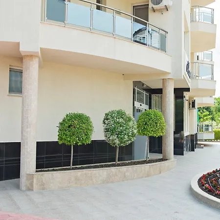 Hotel семеен адена 3*