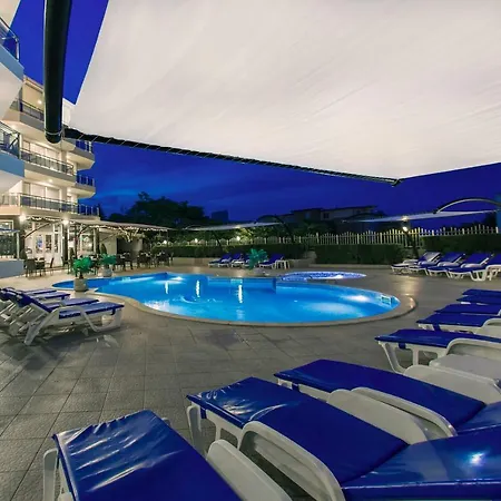 Hotel семеен адена 3*