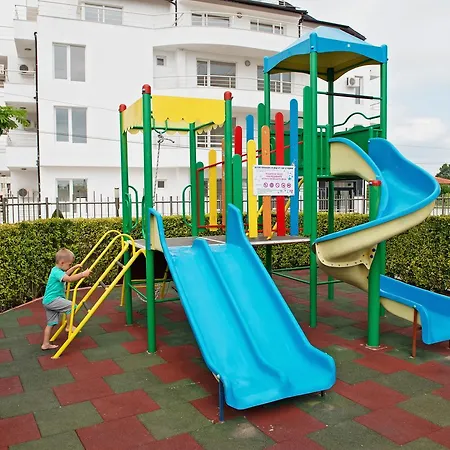 семеен адена 3* Csernomorec