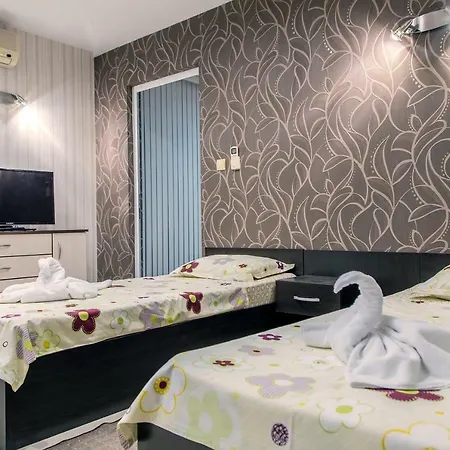 Hotel адена трейд еоод