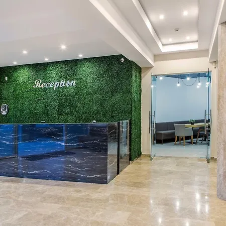 Szálloda семеен адена