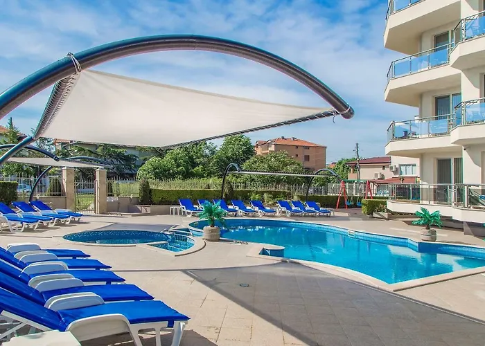 семеен адена Хотел