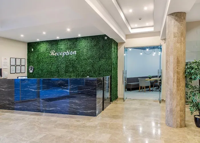 Хотел семеен адена